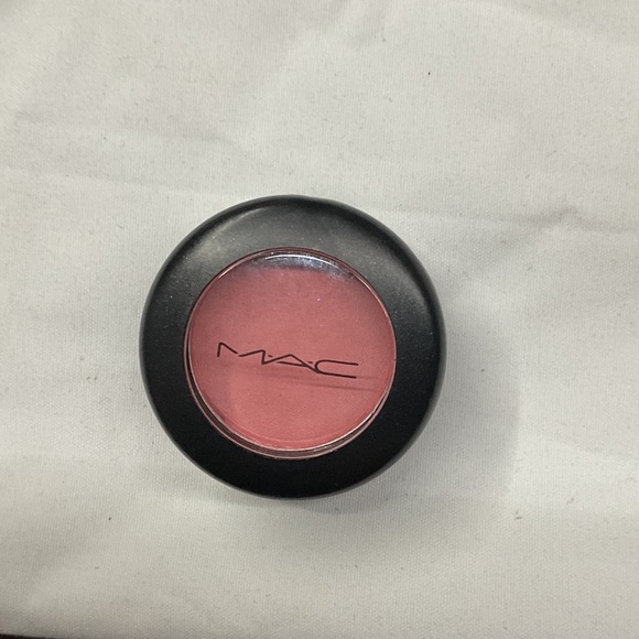 MAC Cosmetics Other - MAC Cosmetics Perky Satin Eyeshadow